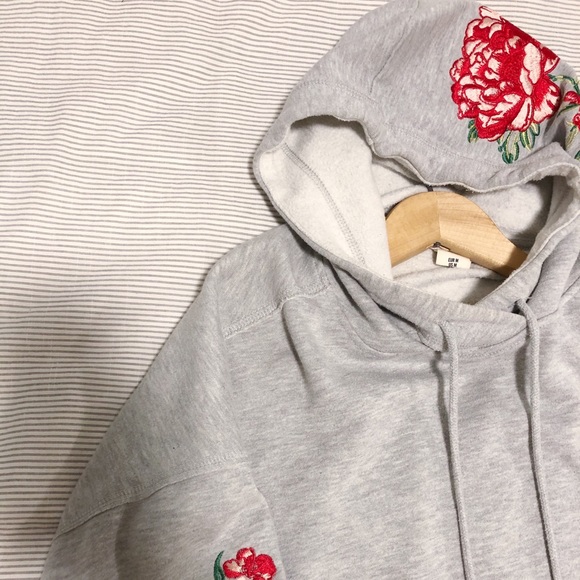 H&M floral grey fashionable hoodie - Picture 4 of 8